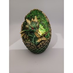 dragon lumineux dans oeuf géode