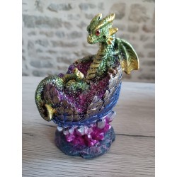 dragon dans oeuf