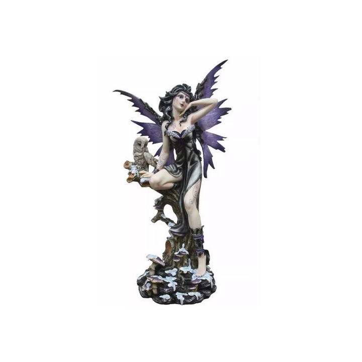 grande fée avec une chouette