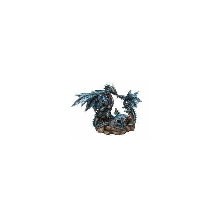 couple de dragons avec un bébé dragon