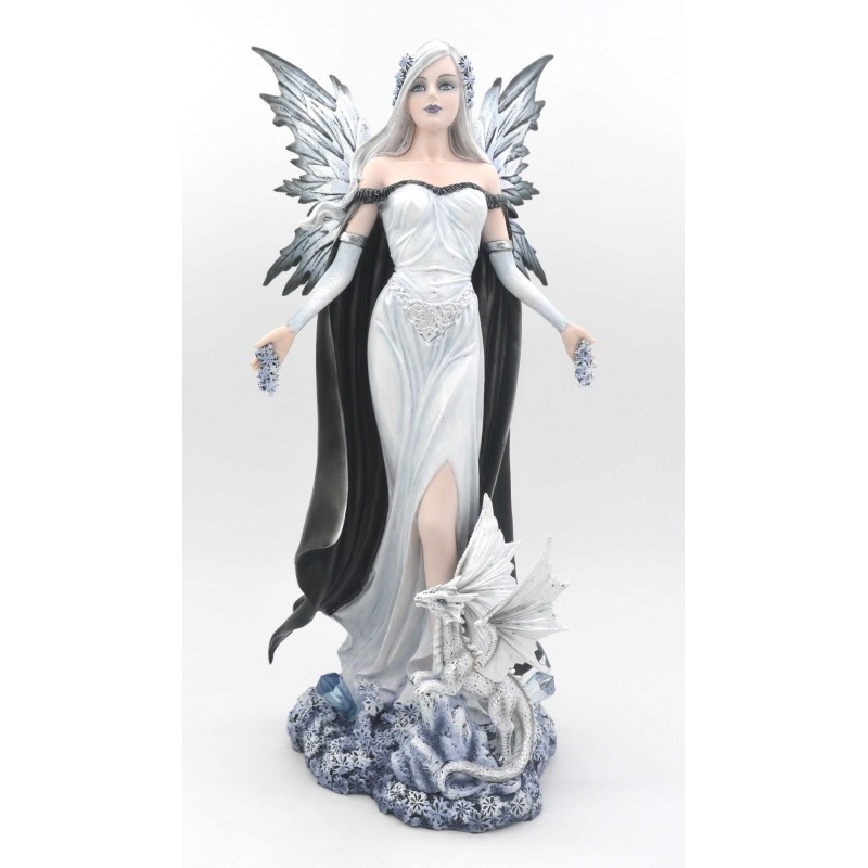 Fée Blanche au coté de son dragonnet blanc