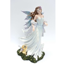 Fée avec sa petite créature...