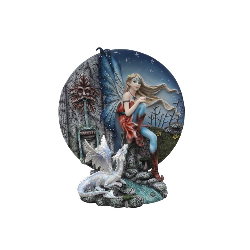Statue ronde avec sa fée et son dragonnet blanc