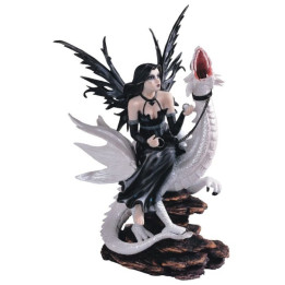 Fée Dark et son dragon blanc
