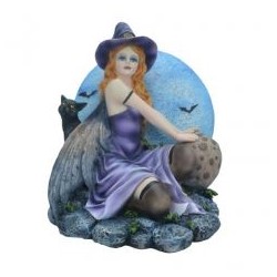 Fée sorcière violette et...