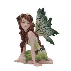 Fée Sellina vêtue de vert
