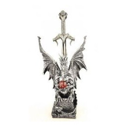 Ouvre-lettre dragon aux ailes déployées tenant un rubis