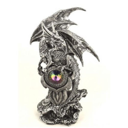 Dragon noir protégeant un cristal précieux
