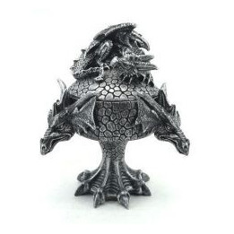 Boite sur pied orné de dragons