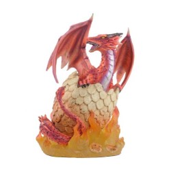 Bébé dragon du feu sortant...