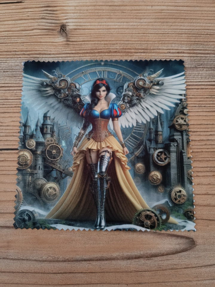 Lingette microfibre illustrée d'une guerrière ailée en tenue steampunk parmi des engrenages et des tours