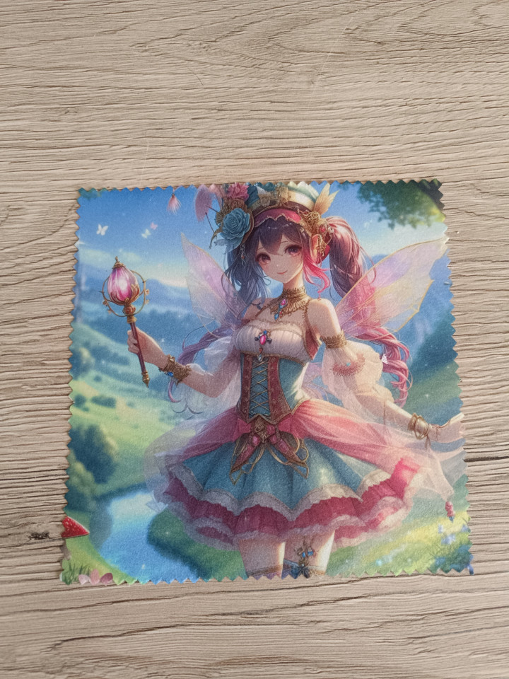 Lingette microfibre illustrée d'une fée manga avec ailes et sceptre magique