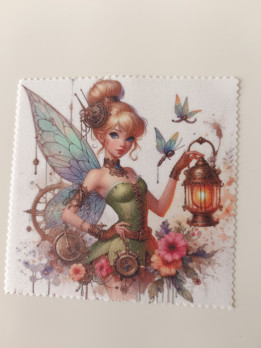 Lingette microfibre illustrée d'une fée blonde avec ailes pastel et lanterne steampunk