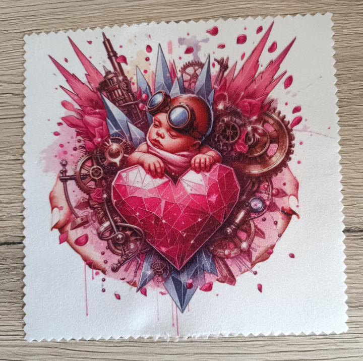 Lingette microfibre carrée avec illustration d'un bébé à lunettes d'aviateur sur un cœur rose entouré d'engrenages steampunk