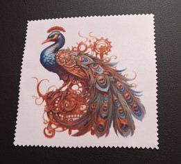 Lingette microfibre blanche crantée ornée d'un paon mécanique steampunk bleu et cuivre