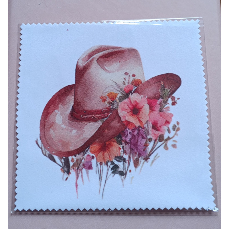 lingette chapeau et fleurs