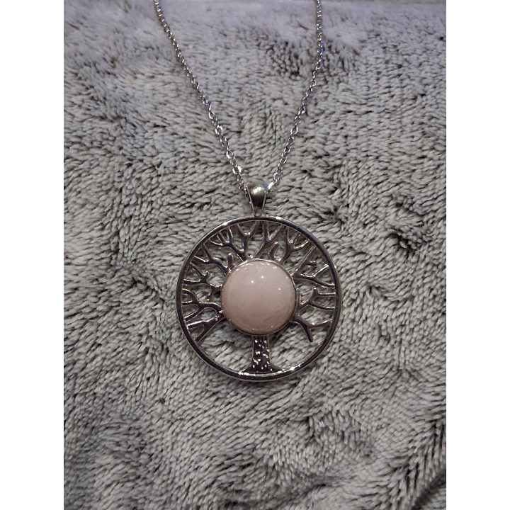 pendentif et chaine en acier inoxydable  cabochon quartz rose longueur de la chaine environ 50cm
