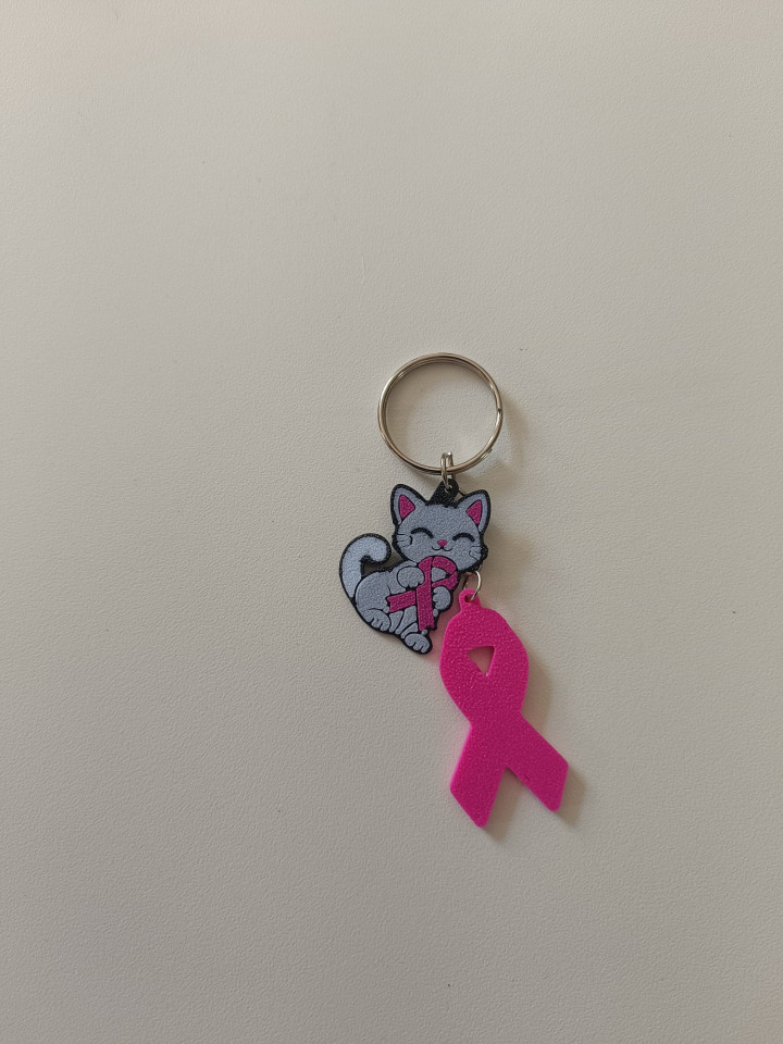 Porte-clés avec breloque chat gris et pendentif ruban rose en impression 3D