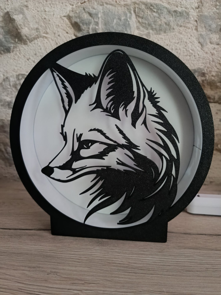 Veilleuse ronde en impression 3D avec silhouette de renard éclairée par LED